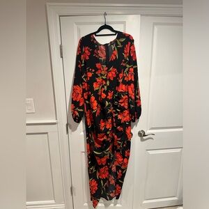 BOOHOO BLACK AND RED FLORAL MAXI DRESS LEG SLIT